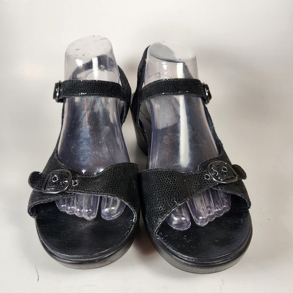 DANSKO Women's Joanie Sandal 42 / 11.5 Black Snake Print Leather Open Toe Shoe - Picture 3 of 13